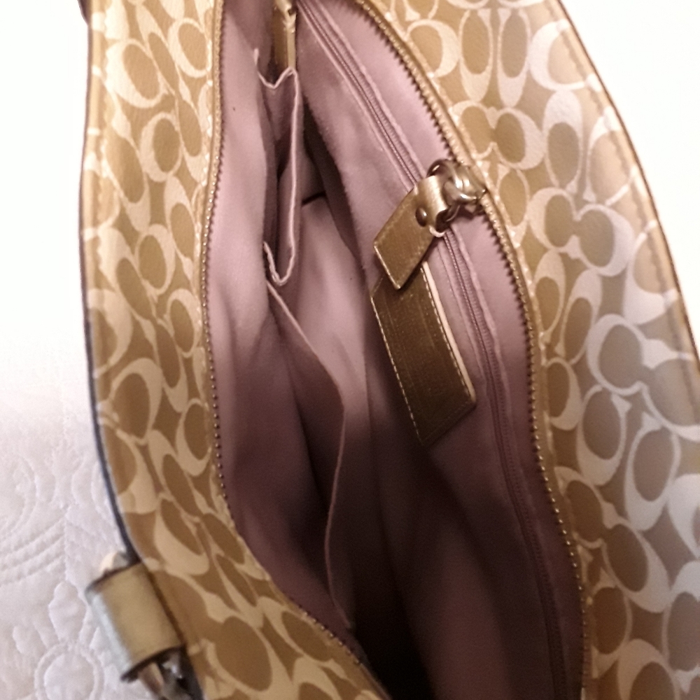 Coach Purse - Picture 8 of 13